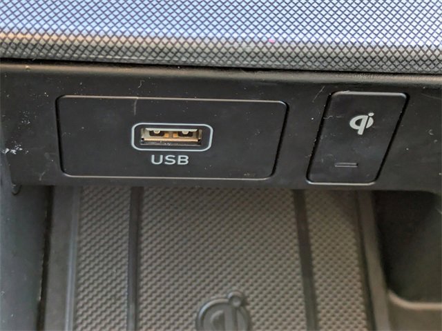 Used 2022 Hyundai Palisade Limited w/ Winter Package image 23