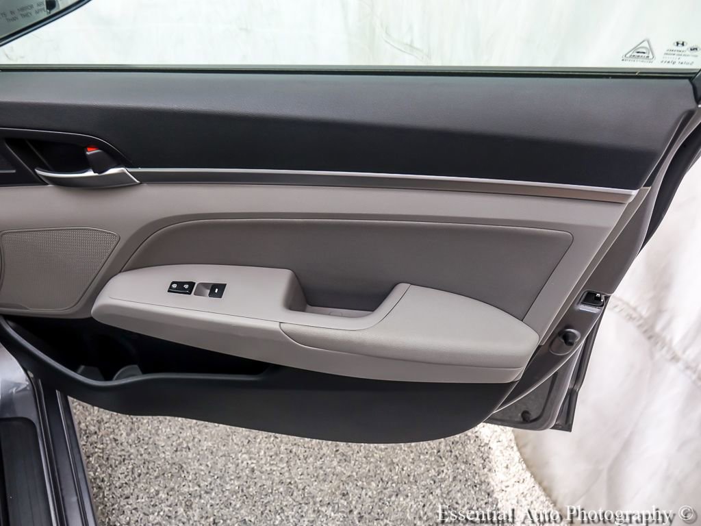 Used 2020 Hyundai Elantra SEL FWD image 23