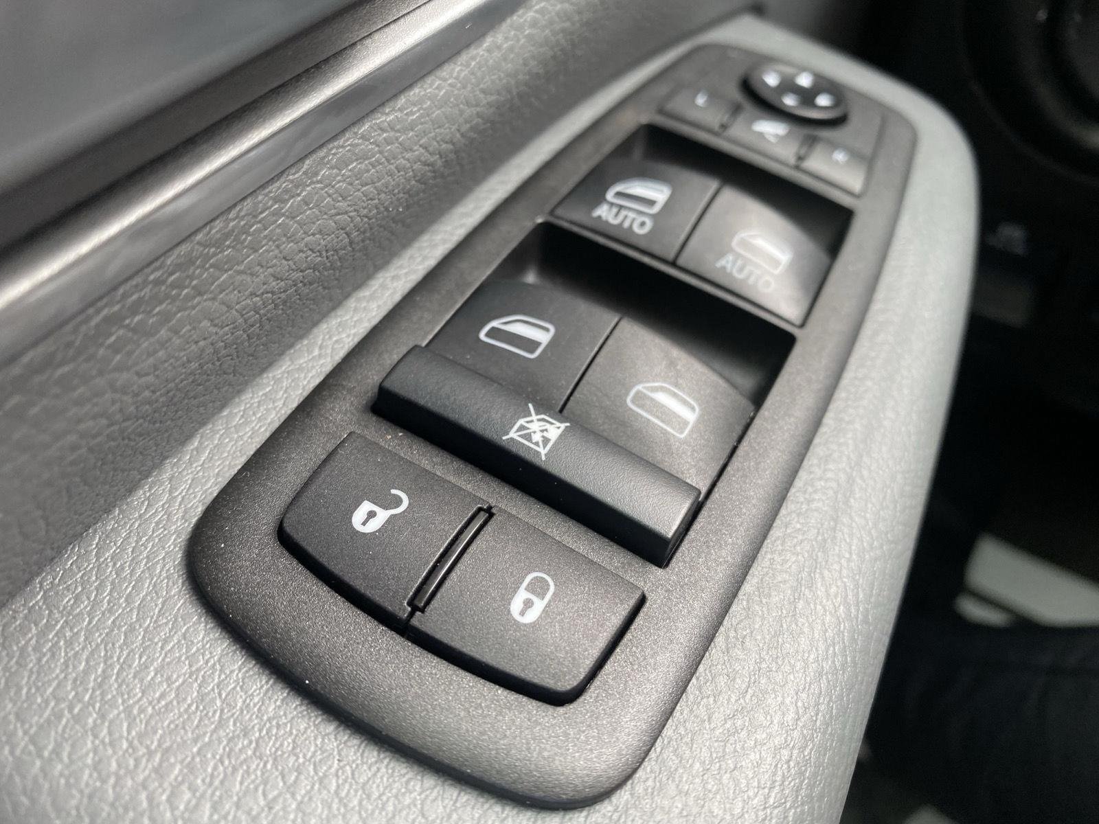 Used 2021 RAM 1500 Big Horn AWD/4WD image 21