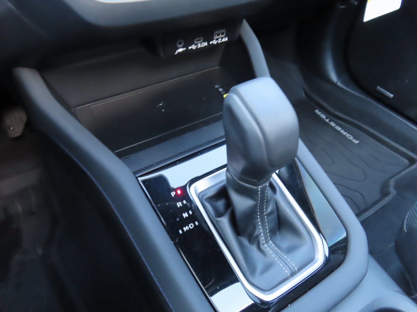 Used 2025 Subaru Forester Limited w/ Popular Package image 27