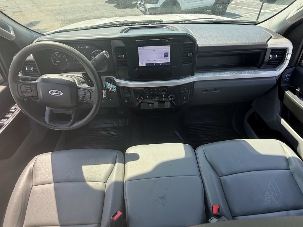Certified 2024 Ford F250 XL RWD image 13