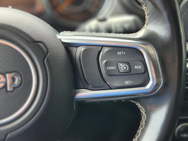 Used 2019 Jeep Wrangler Unlimited Sahara AWD/4WD image 16