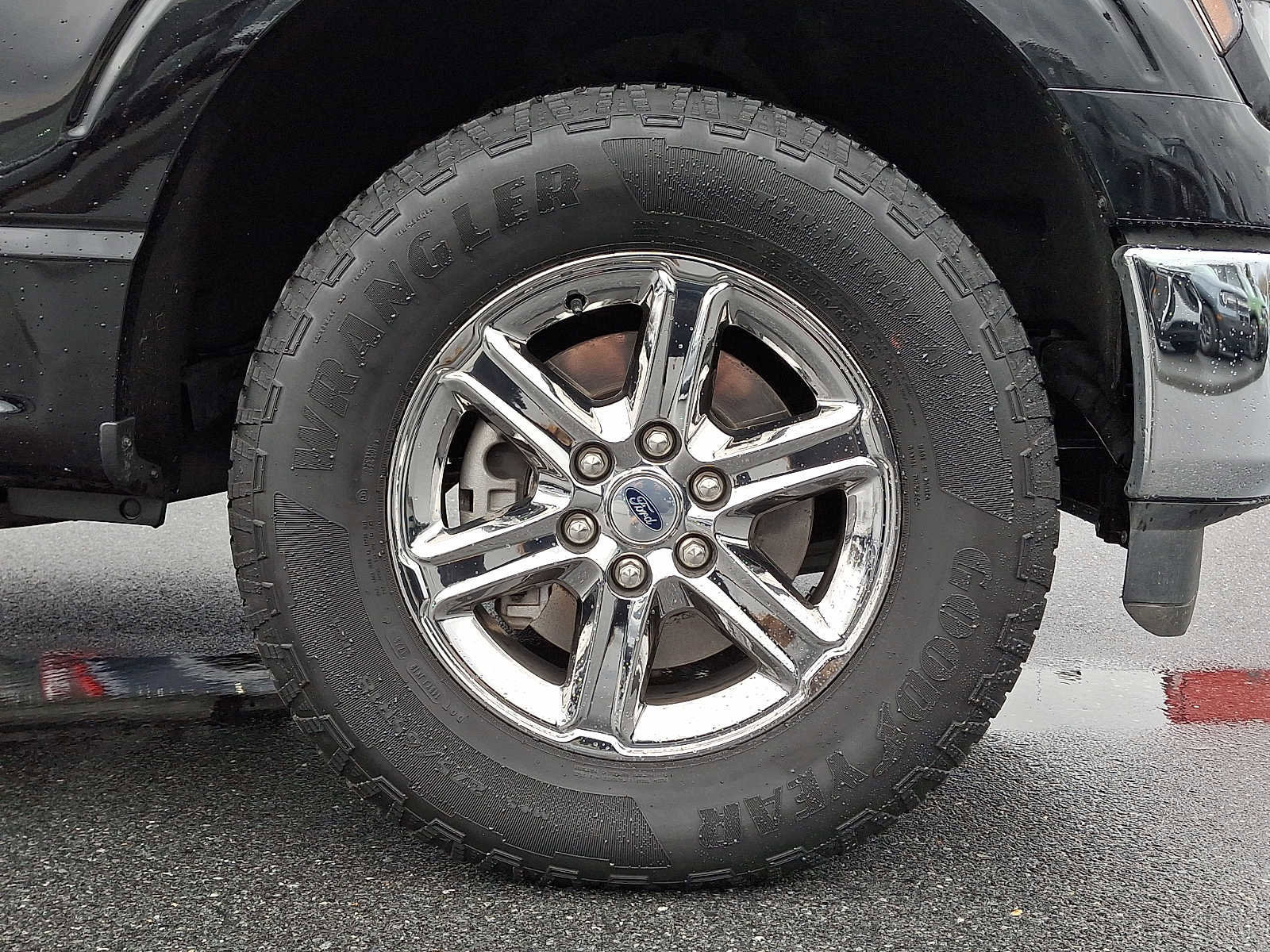 Certified 2025 Ford F150 XLT w/ Equipment Group 301A Standard image 8