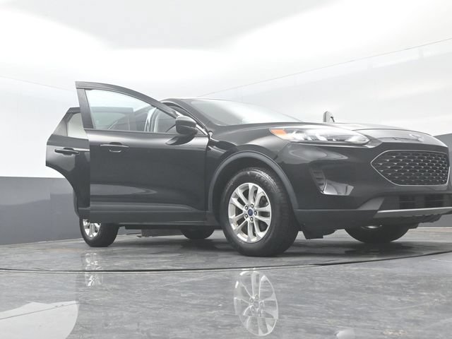 Certified 2022 Ford Escape SE AWD/4WD image 32