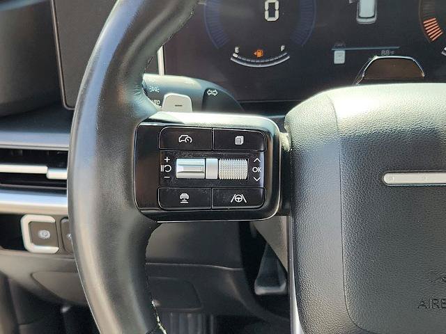 Used 2024 Hyundai Santa Fe SEL FWD image 28