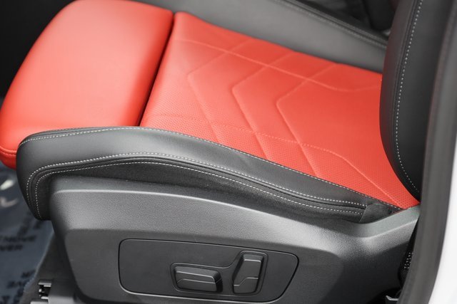 Used 2024 BMW X1 xDrive28i w/ Technology Package image 13