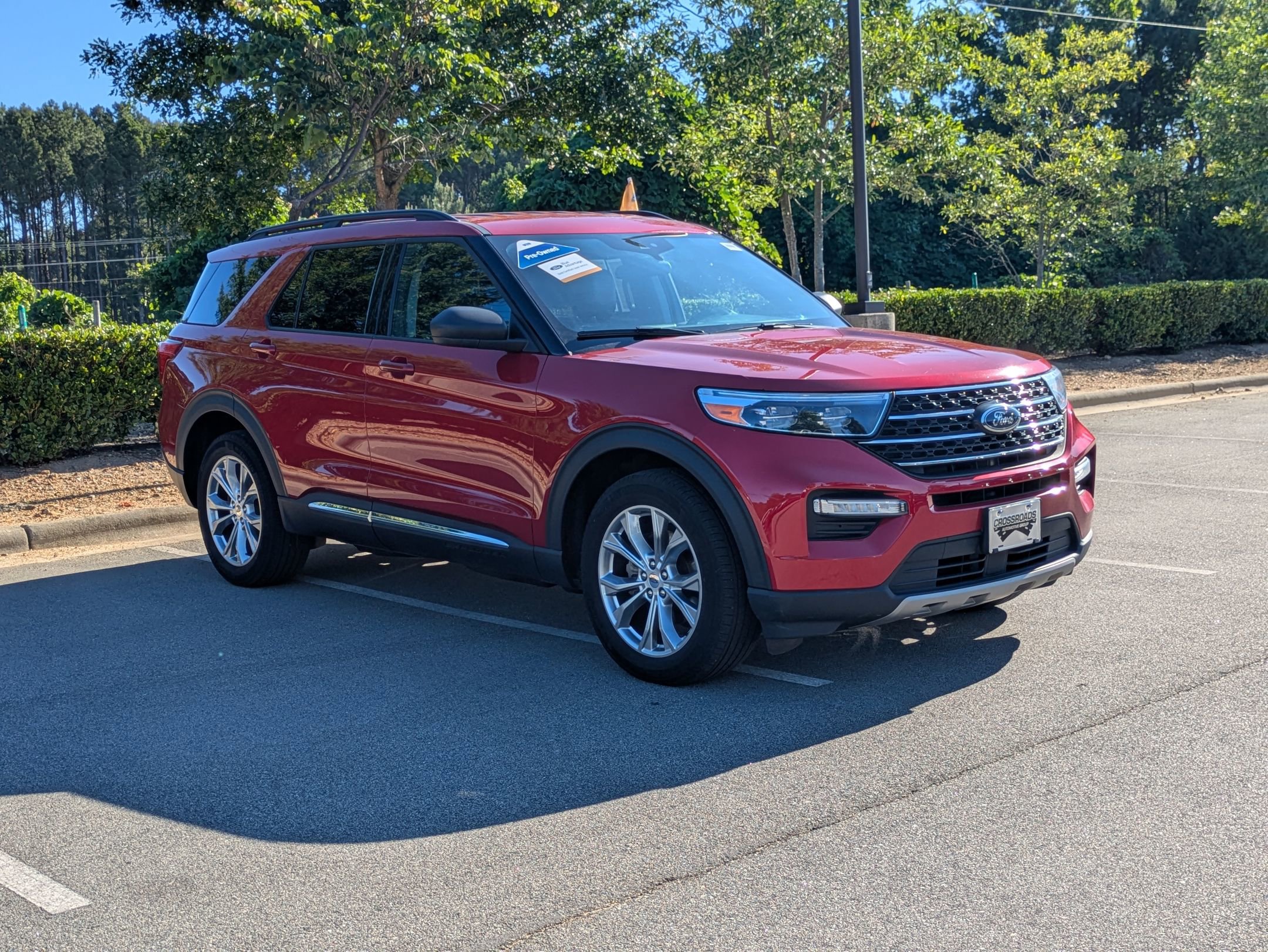 Certified 2023 Ford Explorer XLT w/ Equipment Group 202A AWD/4WD image 2