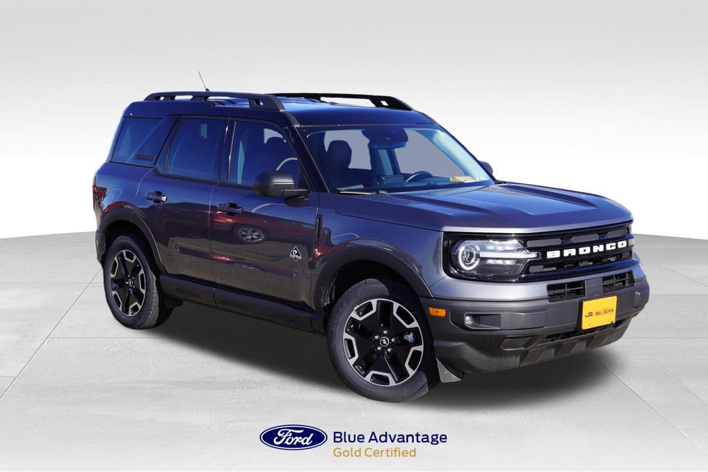 Certified 2023 Ford Bronco Sport Outer Banks w/ Tech Package AWD/4WD image 1