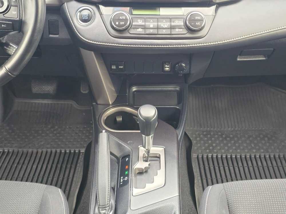 Used 2018 Toyota RAV4 XLE image 13