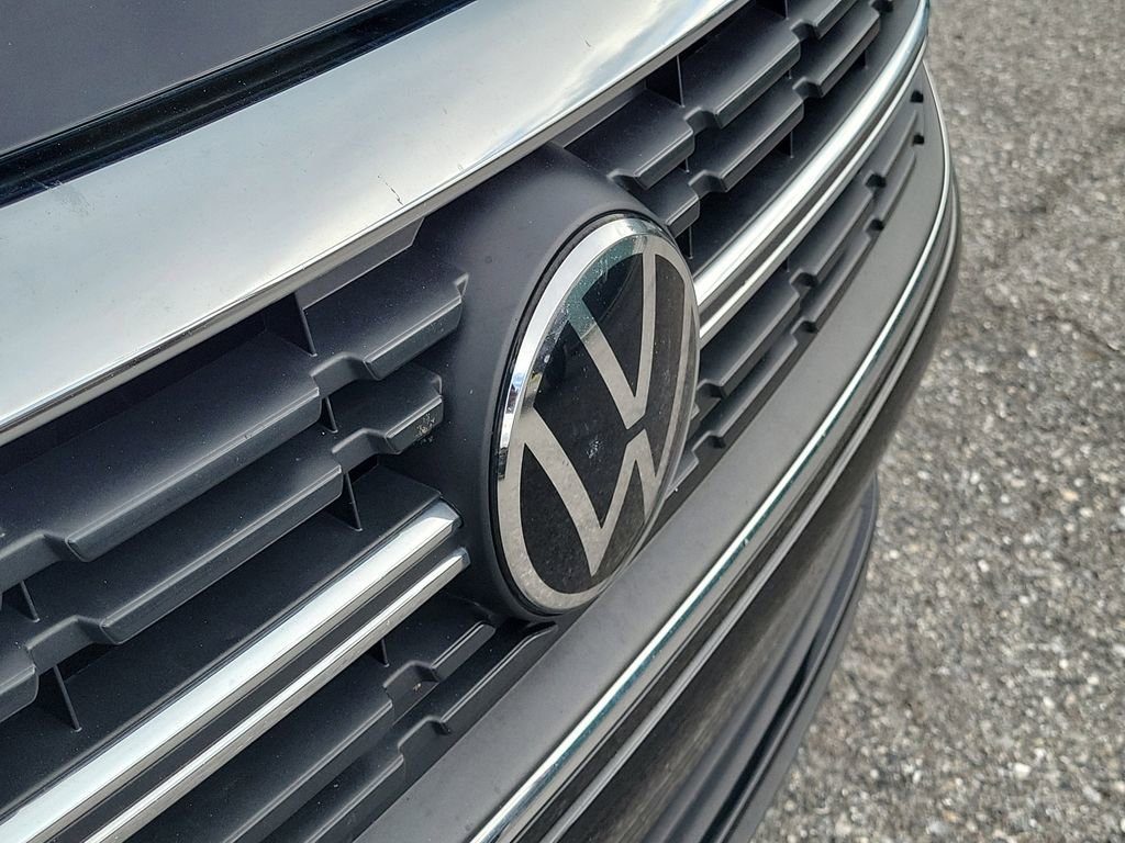 Used 2024 Volkswagen Jetta SE FWD image 8