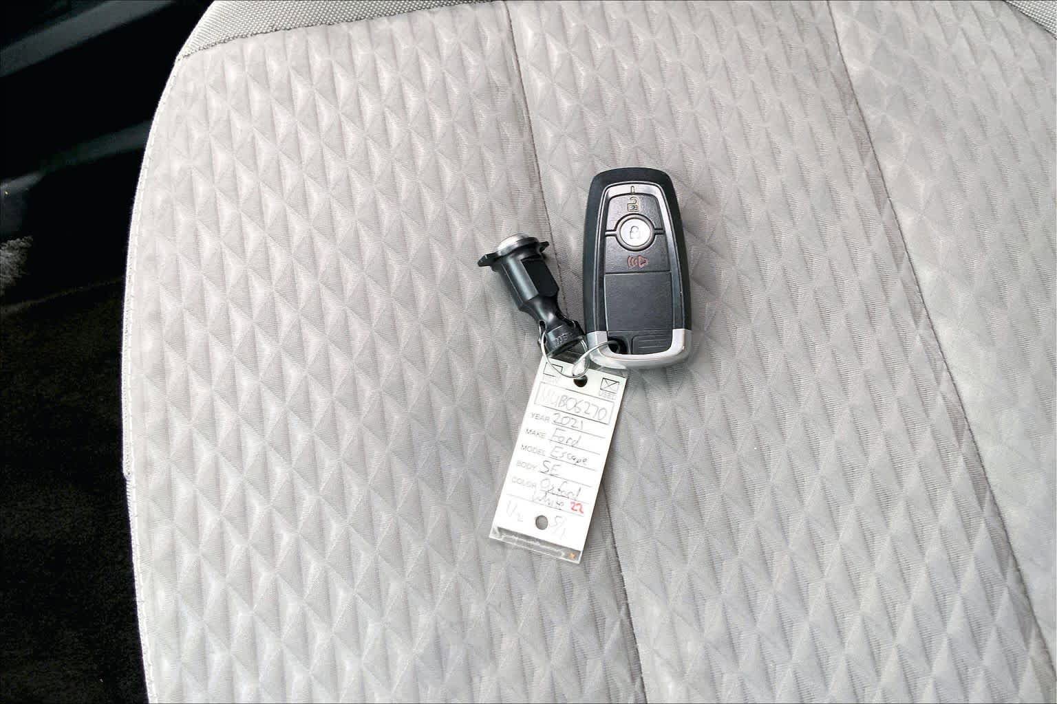 Certified 2021 Ford Escape SE FWD image 15
