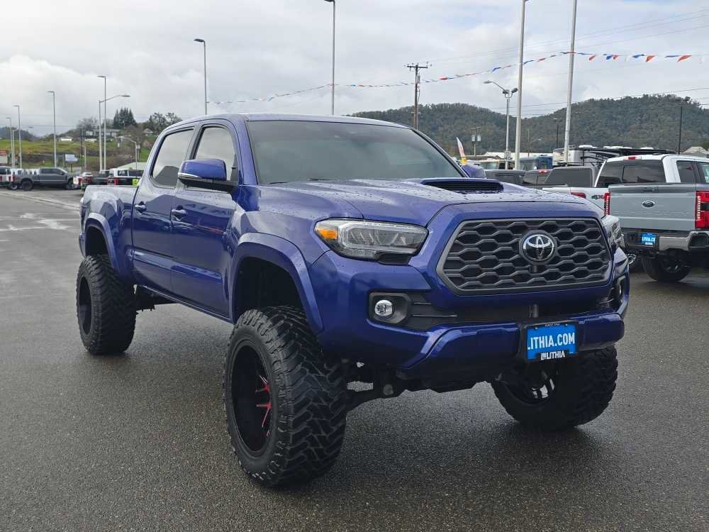 Used 2023 Toyota Tacoma TRD Sport w/ TRD Premium Sport Package image 7