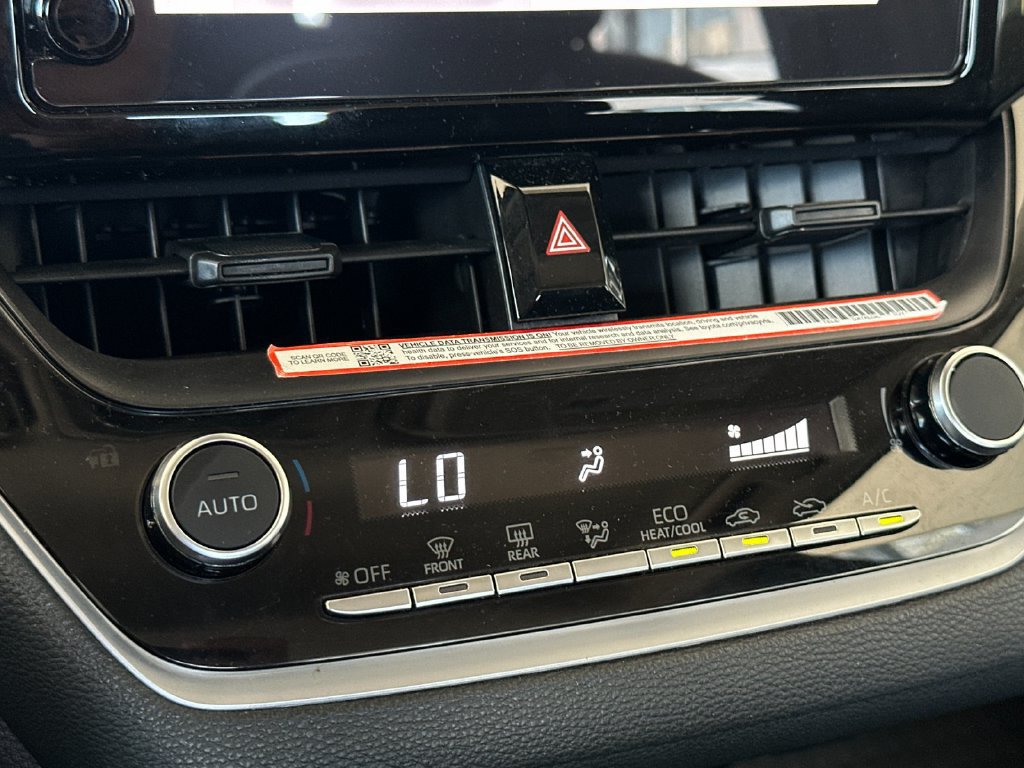 Used 2025 Toyota Corolla LE FWD image 18