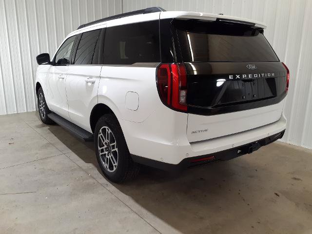 Certified 2025 Ford Expedition Active AWD/4WD image 16