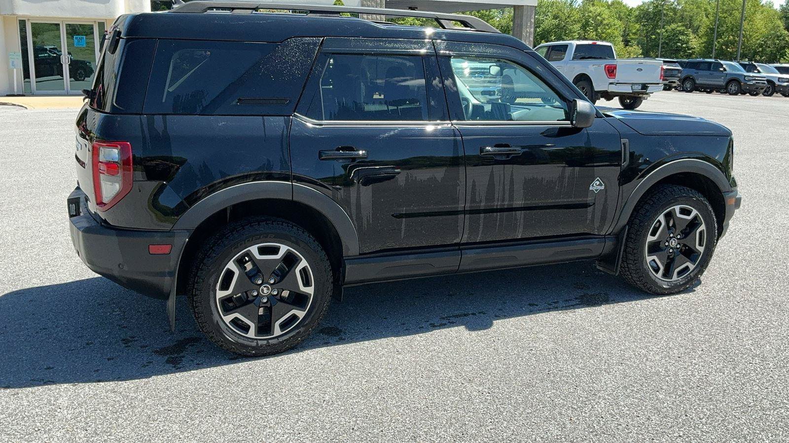 Certified 2023 Ford Bronco Sport Outer Banks AWD/4WD image 6