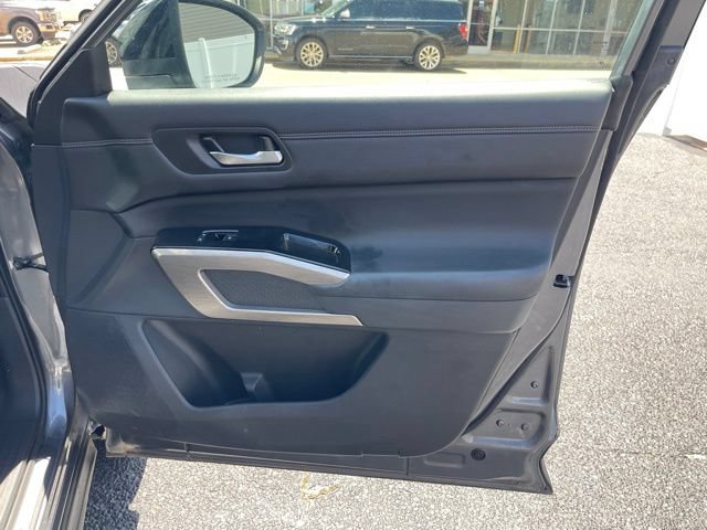 Used 2023 Nissan Pathfinder Platinum FWD image 20
