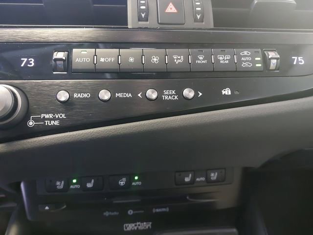 Used 2022 Lexus ES 300h w/ Premium Package image 25