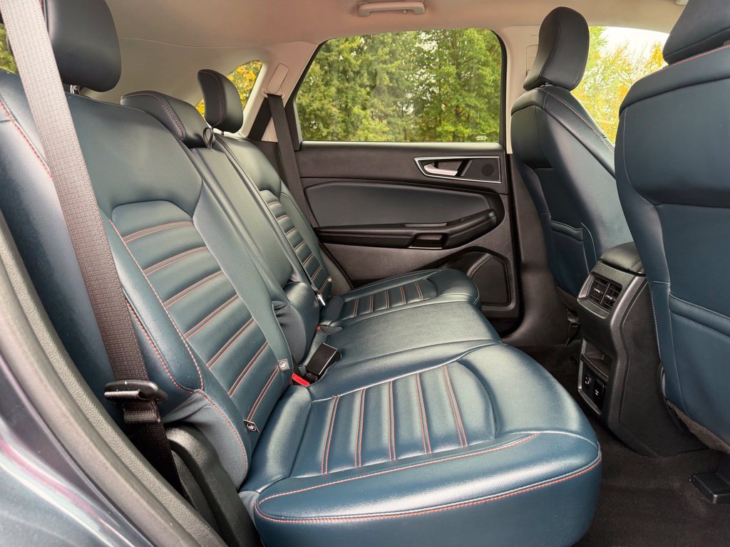 Certified 2022 Ford Edge SEL w/ Sport Appearance Package AWD/4WD image 19