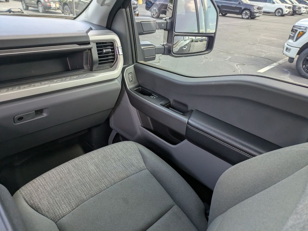 Certified 2025 Ford F250 XLT AWD/4WD image 17