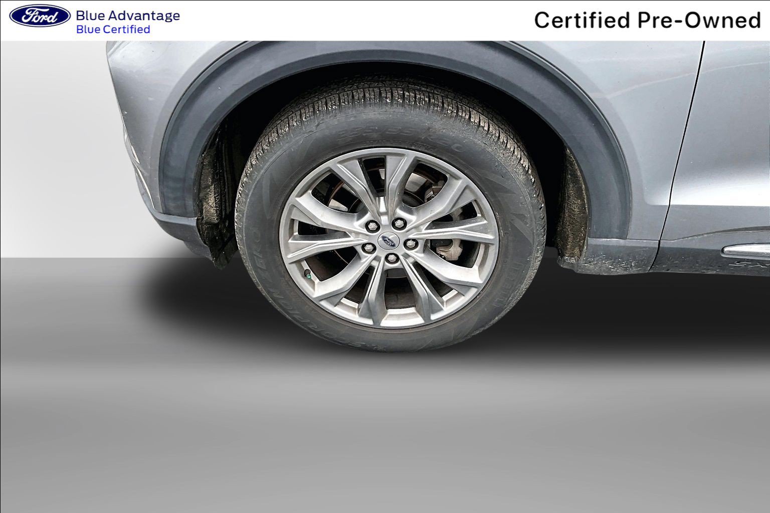 Certified 2020 Ford Explorer Limited AWD/4WD image 3