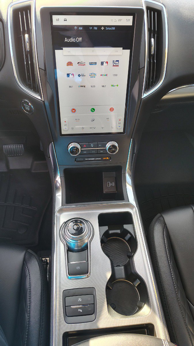 Certified 2024 Ford Edge Titanium AWD/4WD image 21
