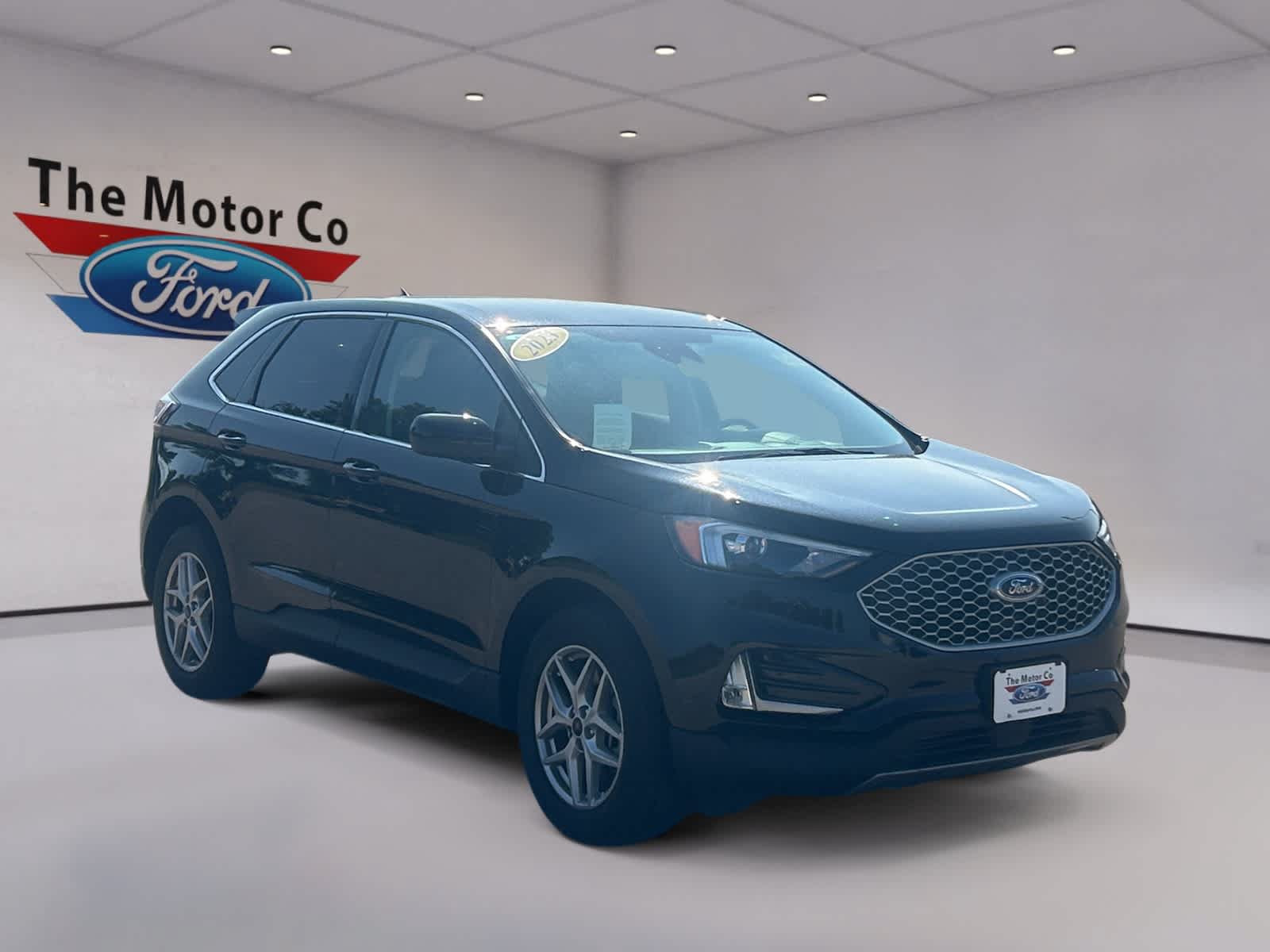 Certified 2023 Ford Edge SEL w/ Convenience Package AWD/4WD image 3