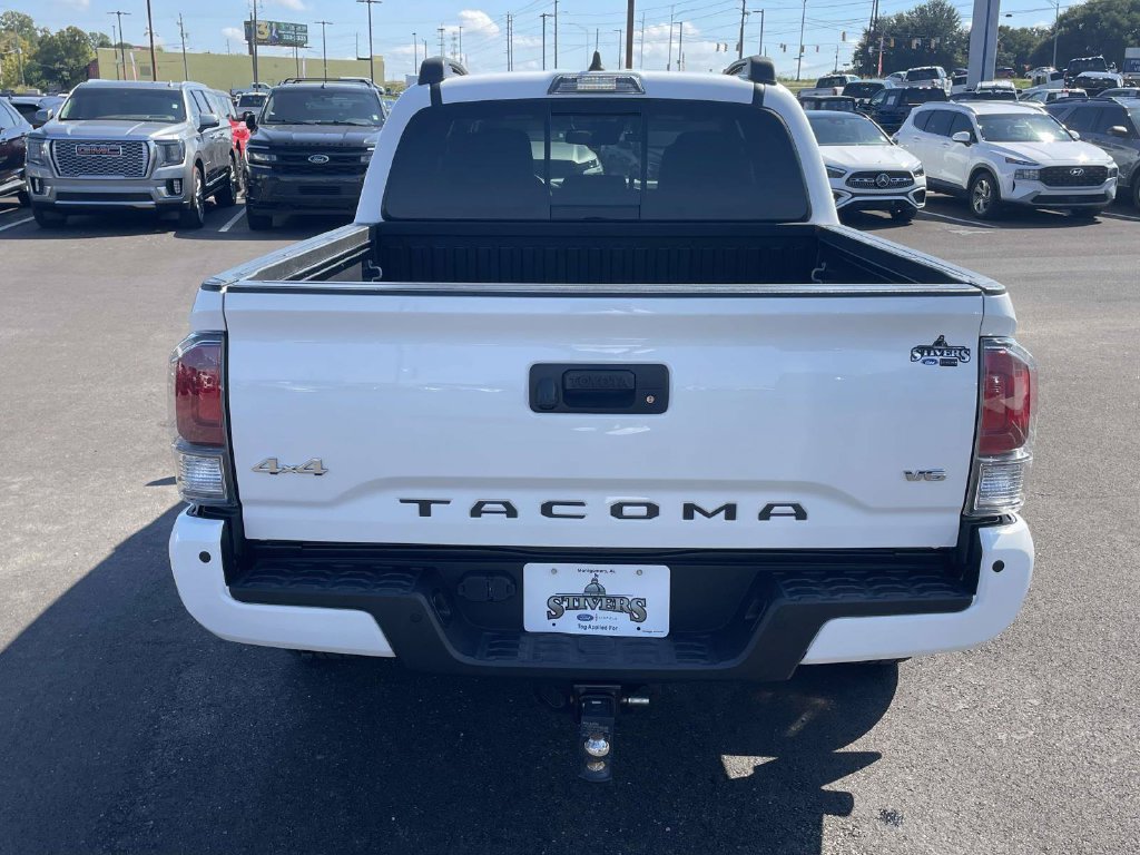 Used 2023 Toyota Tacoma TRD Sport w/ Technology Package AWD/4WD image 4