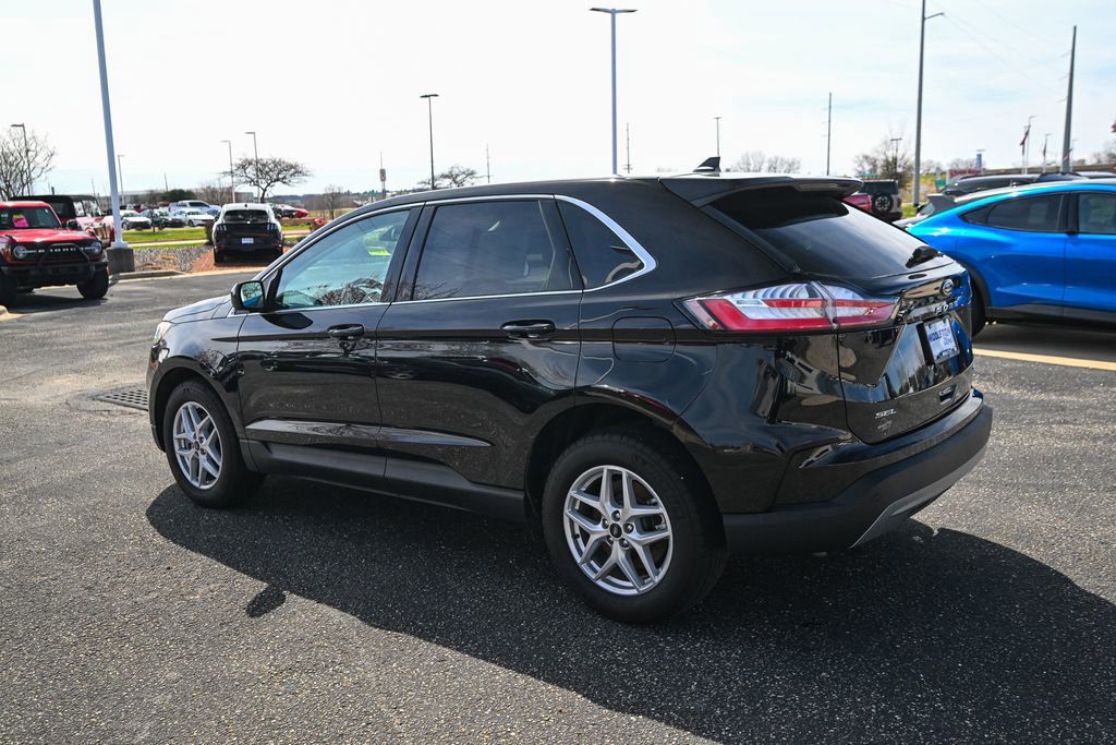 Certified 2024 Ford Edge SEL w/ Convenience Package AWD/4WD image 5