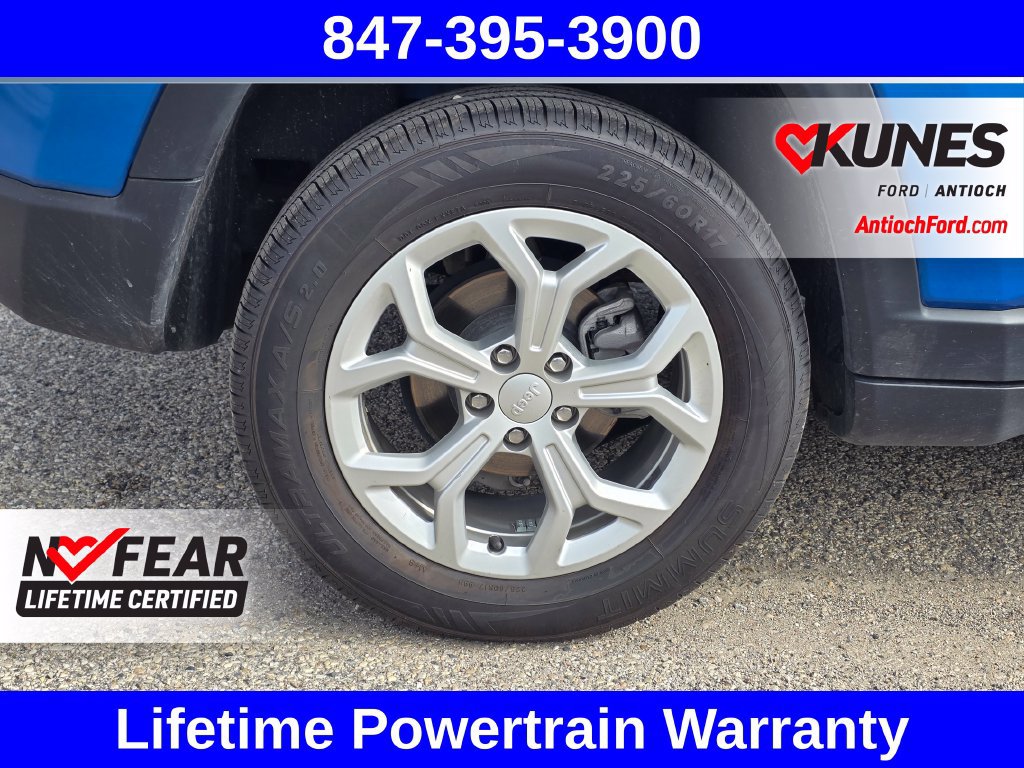 Used 2024 Jeep Compass Latitude AWD/4WD image 13