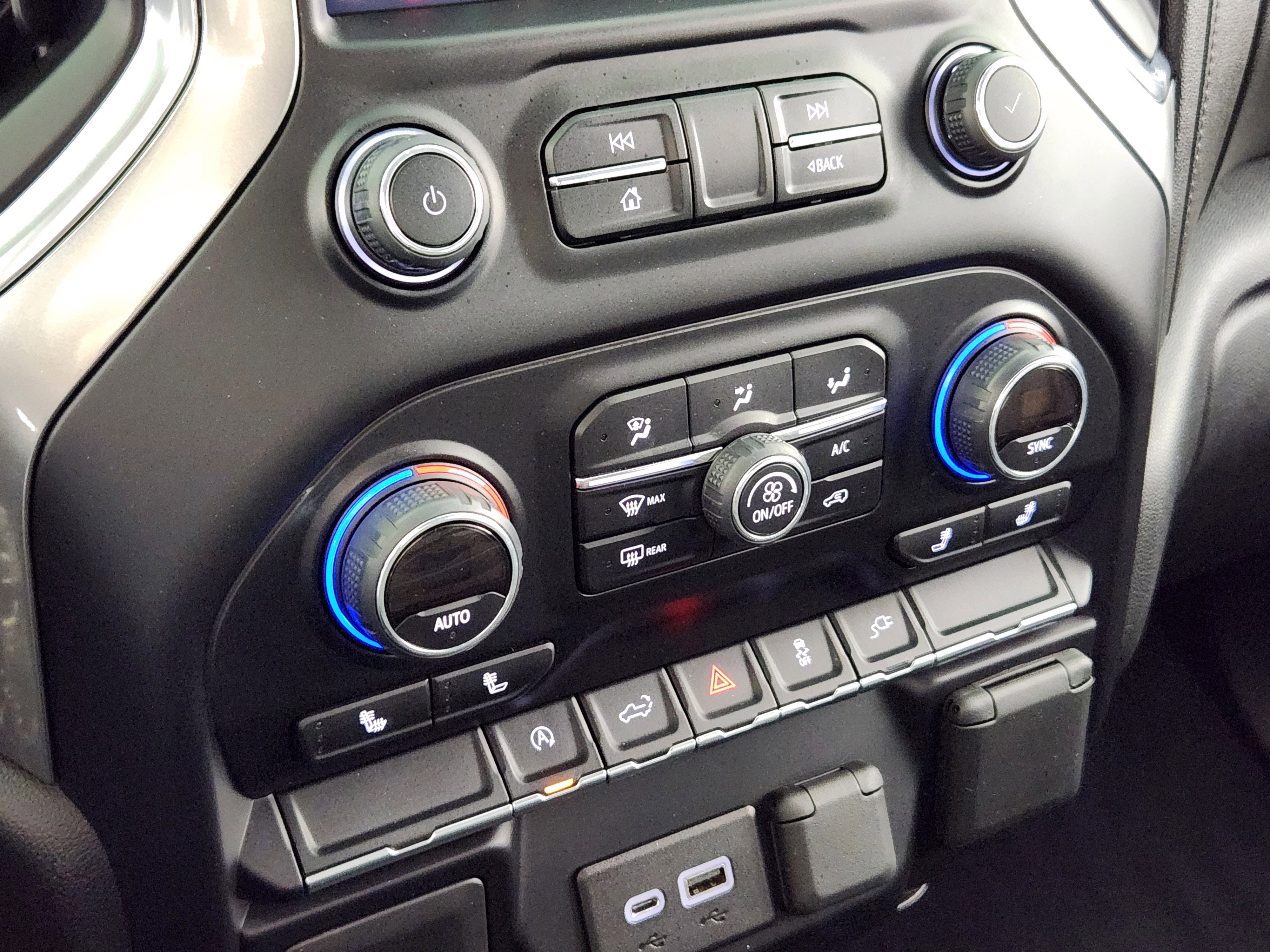 Used 2019 Chevrolet Silverado 1500 LT image 24