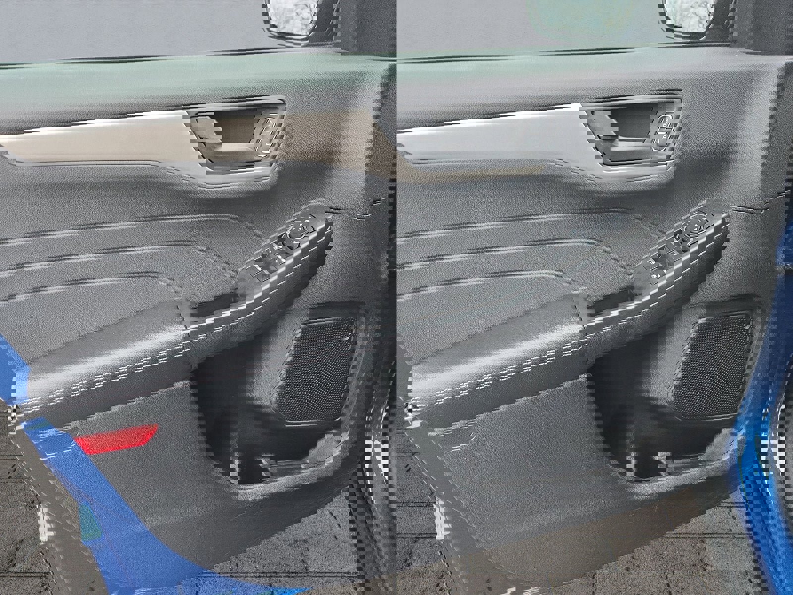 Certified 2022 Ford Escape SE image 10