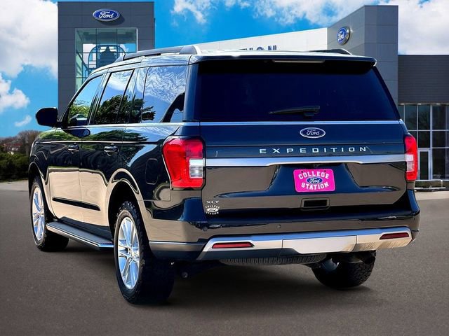 Certified 2022 Ford Expedition XLT AWD/4WD image 2