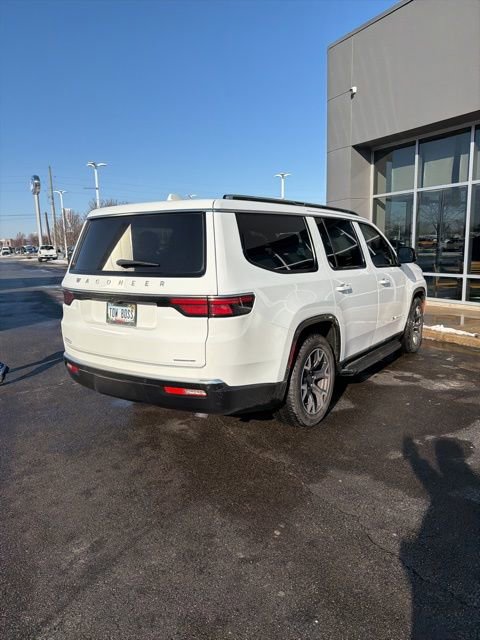 Used 2023 Jeep Wagoneer Series III w/ Preferred Equipment Group image 6