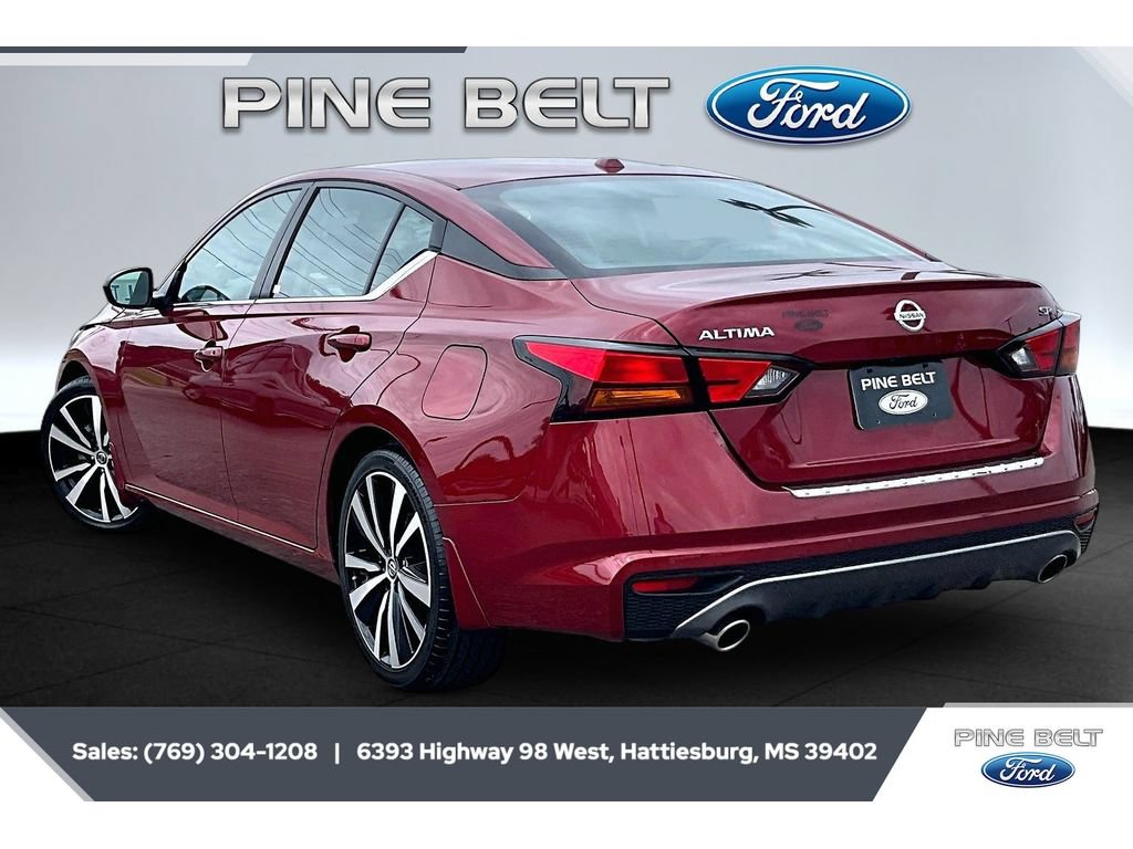 Used 2022 Nissan Altima 2.5 SR FWD image 2