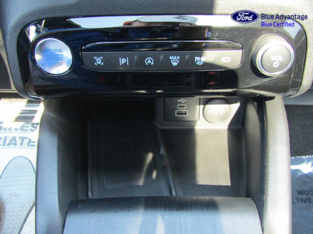 Certified 2024 Ford Escape ST-Line Elite w/ Premium Technology Package AWD/4WD image 23