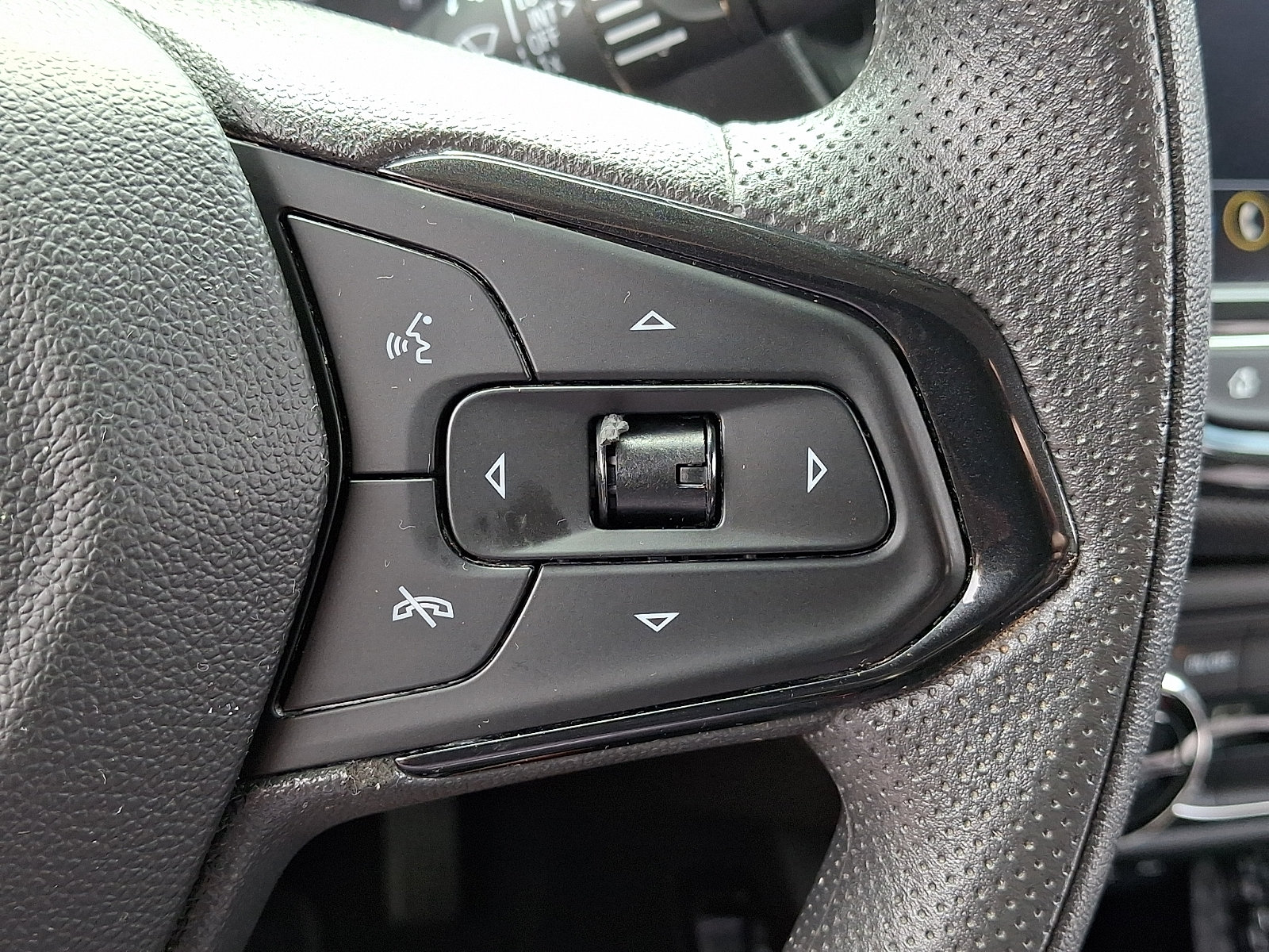 Used 2023 Chevrolet TrailBlazer LT w/ Convenience Package AWD/4WD image 28