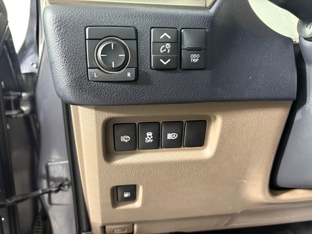 Used 2020 Lexus GX 460 Premium image 13