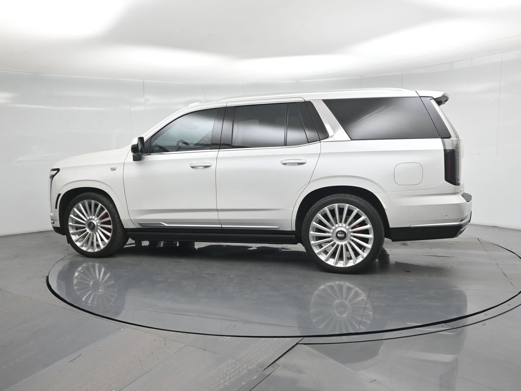 Used 2025 Cadillac Escalade Premium Luxury Platinum AWD/4WD image 4