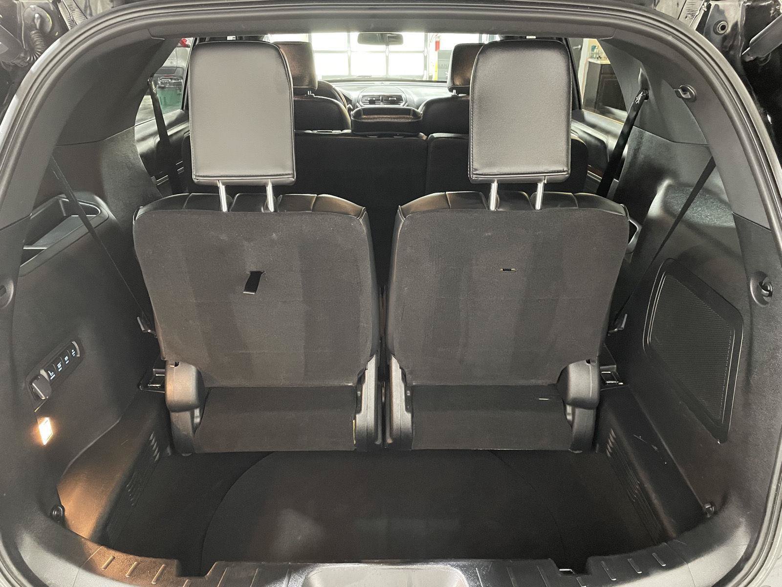 Certified 2018 Ford Explorer Platinum AWD/4WD image 38