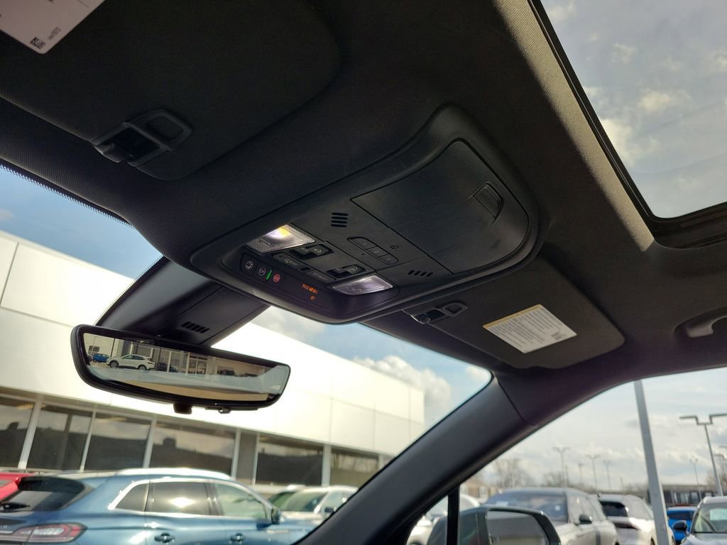 Used 2019 Chevrolet Blazer RS image 30