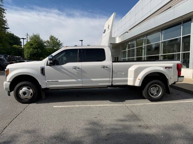 Certified 2018 Ford F350 Platinum w/ Platinum Ultimate Package AWD/4WD image 2