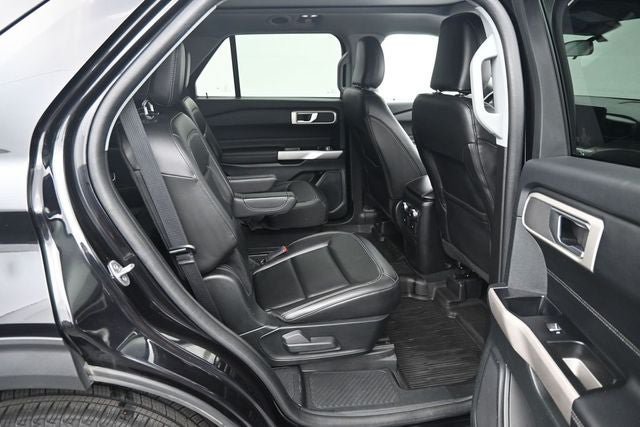 Certified 2023 Ford Explorer XLT w/ Equipment Group 202A AWD/4WD image 14