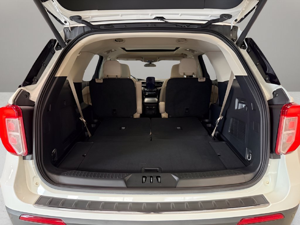 Certified 2023 Ford Explorer Limited w/ Limited Technology Package AWD/4WD image 9