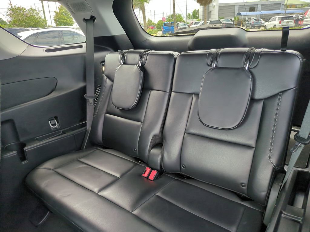 Certified 2023 Ford Explorer Limited w/ Equipment Group 301A AWD/4WD image 24