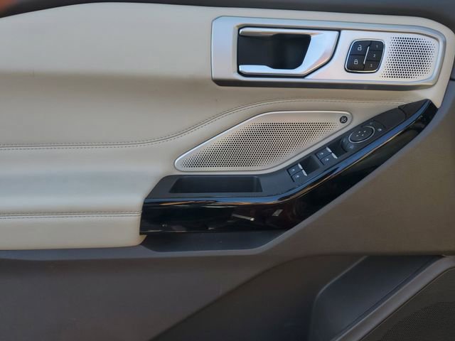 Certified 2023 Ford Explorer Platinum w/ Technology Package image 8