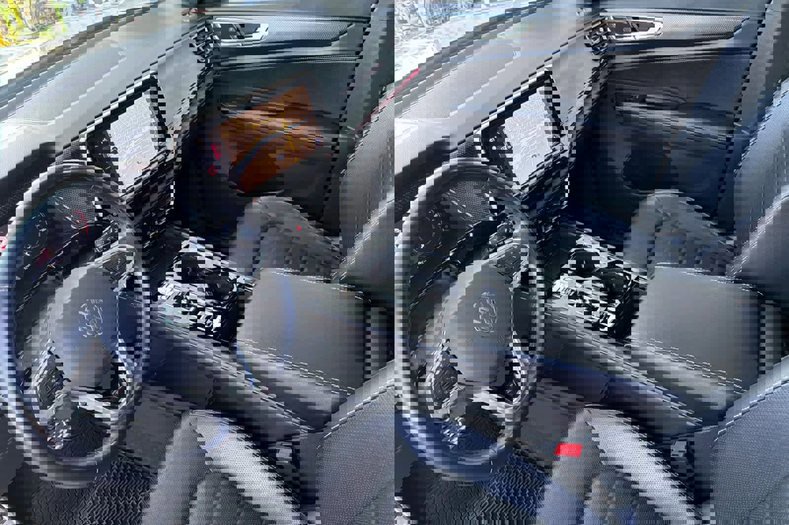 Used 2024 Volkswagen Atlas Cross Sport SEL R-Line image 11