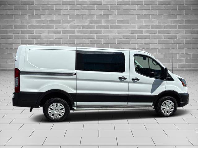 Certified 2025 Ford Transit 250 Low Roof w/ Exterior Upgrade Package RWD image 2