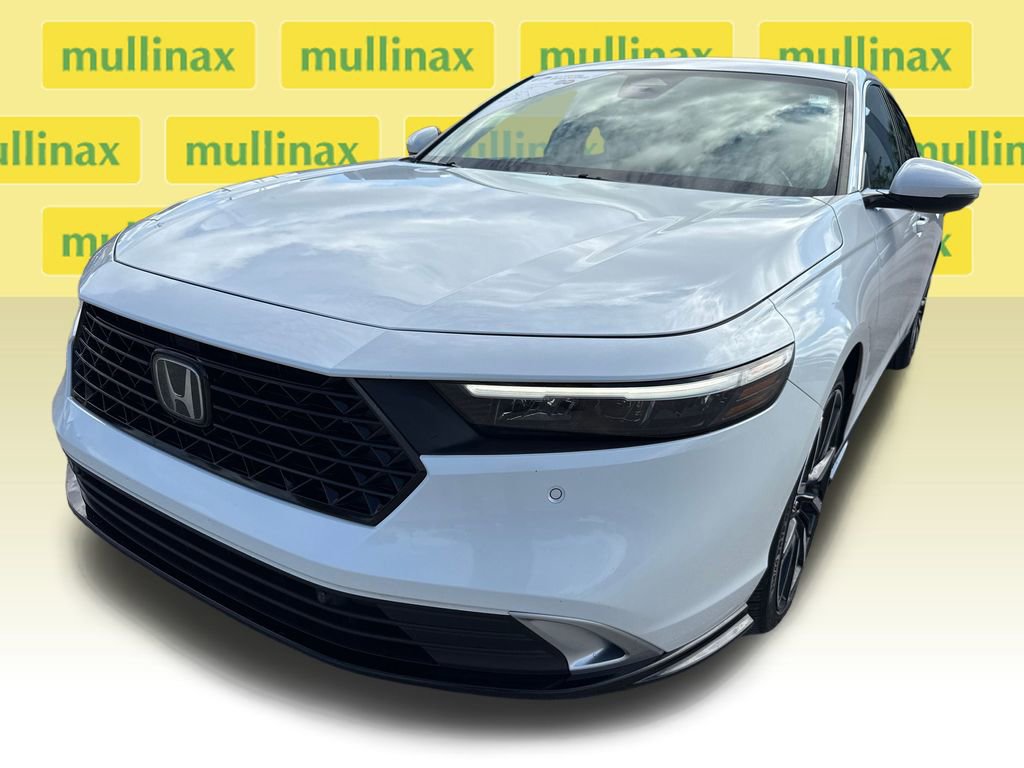 Used 2024 Honda Accord Touring image 10