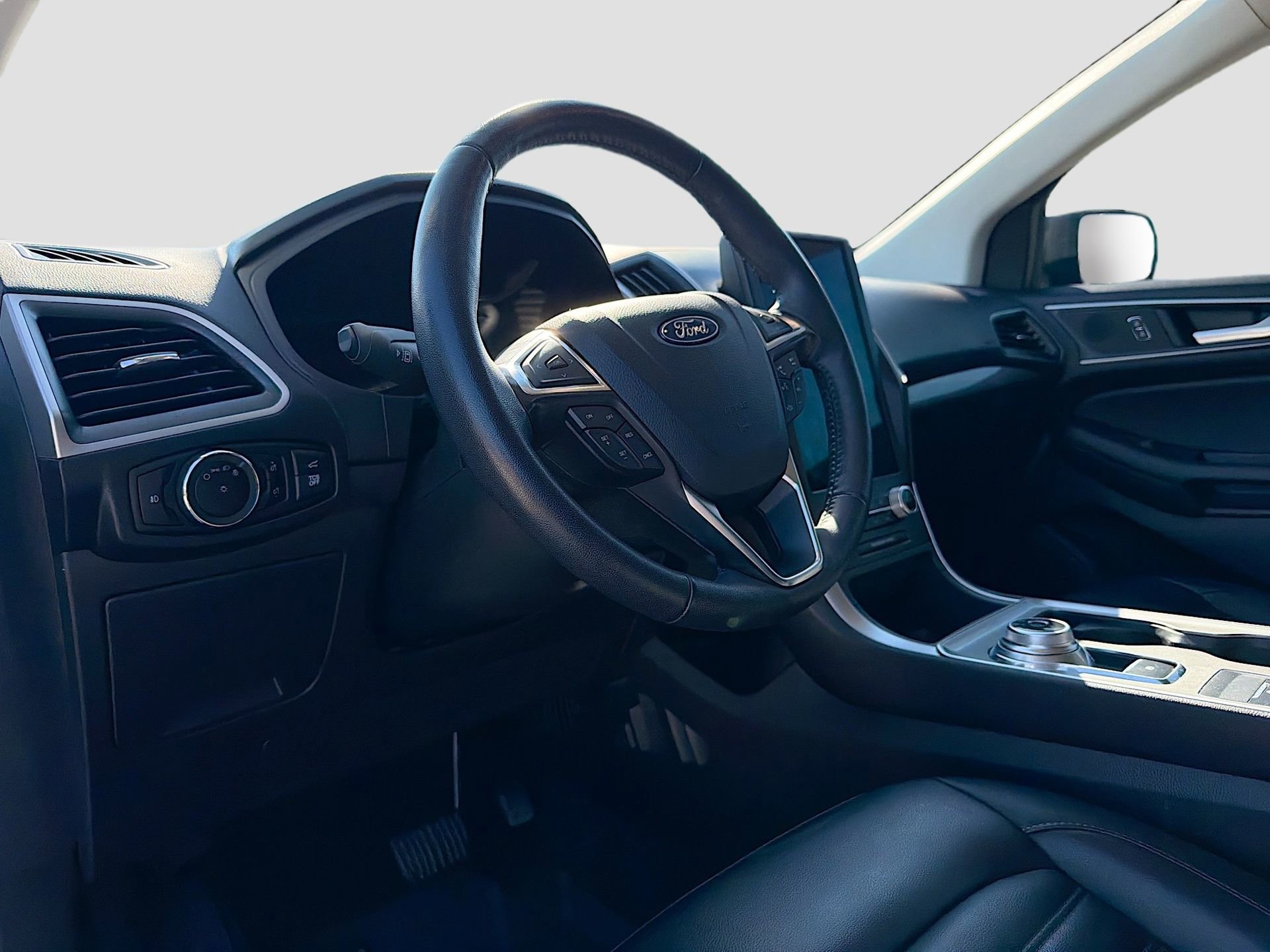 Certified 2024 Ford Edge SEL w/ Convenience Package image 12