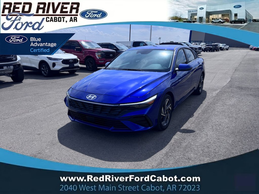 Used 2025 Hyundai Elantra Limited w/ Cargo Package FWD image 1
